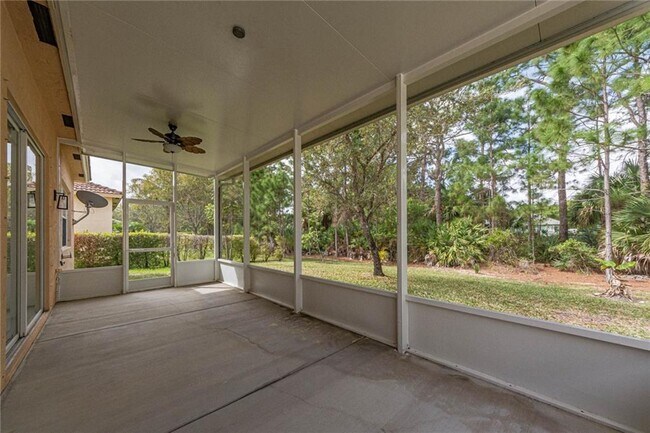 Building Photo - 5717 Spanish River Rd
