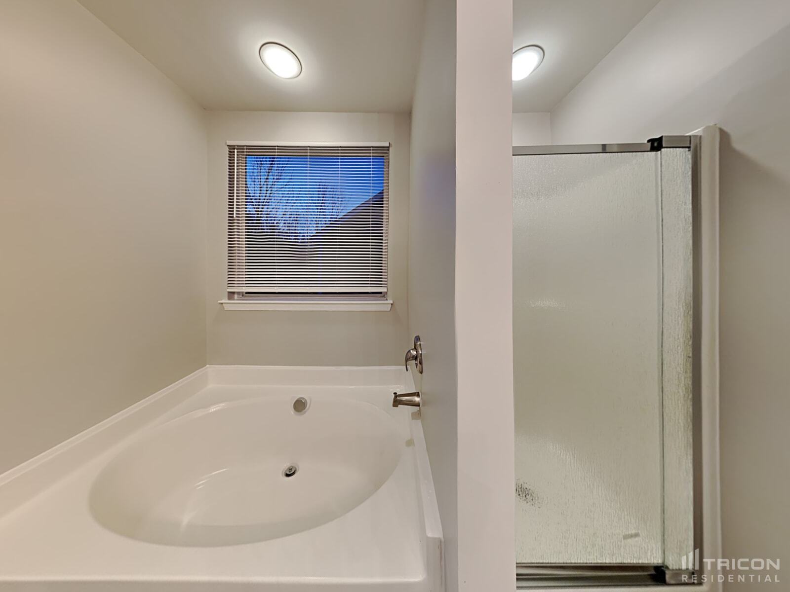 Building Photo - 7909 Bushy Creek Dr
