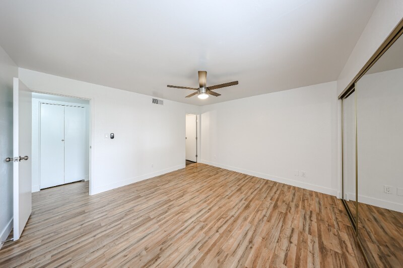 Building Photo - 18811 N 19th Ave