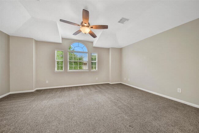 Building Photo - 32126 Willow Creek Park