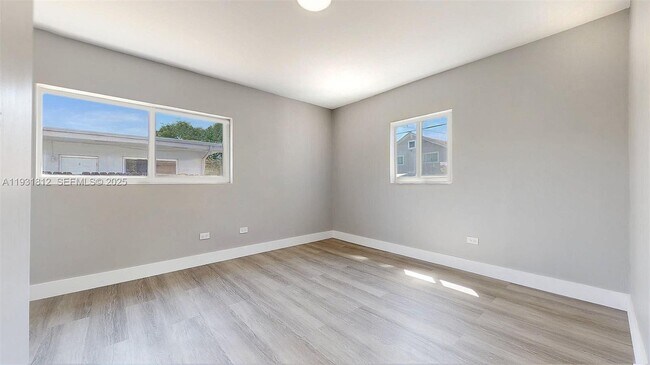 Building Photo - 74 W 15th St