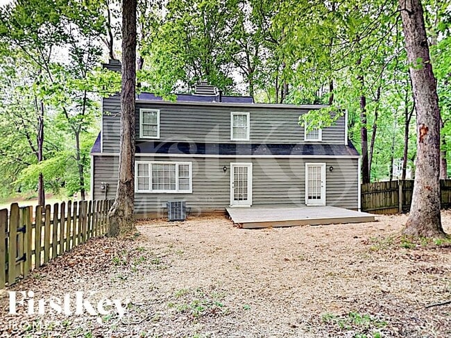 Building Photo - 2765 Rock Creek Dr