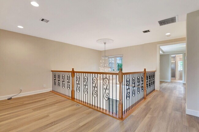 Building Photo - 4770 Cadiz Cir