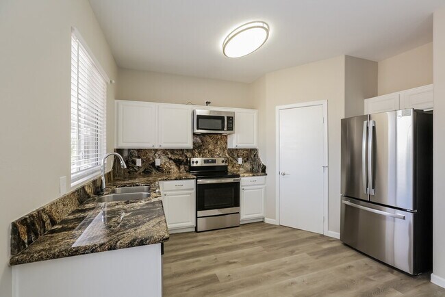 Building Photo - 2829 S 106th Pl