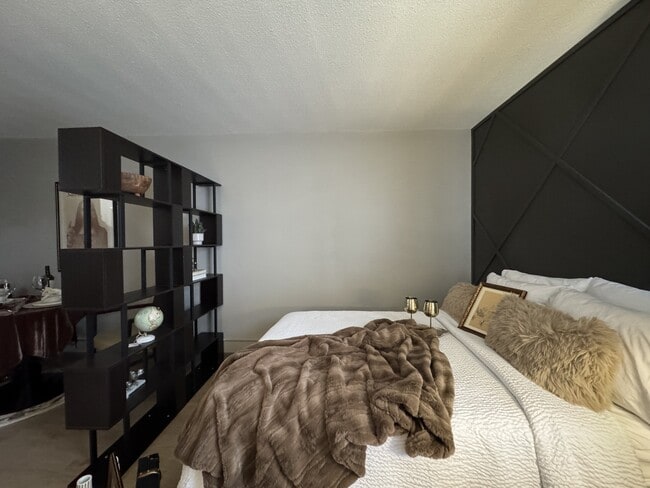 Building Photo - 6175 W Grand Ave