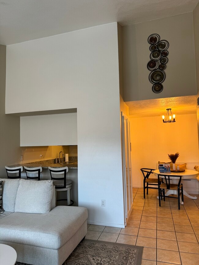 Building Photo - 3038 Associated Rd