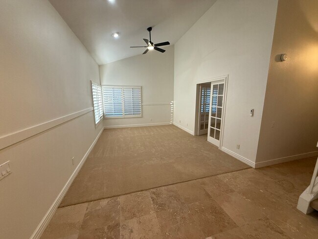 Building Photo - 4-Bedroom Plus Bonus Room Home with Golf C...