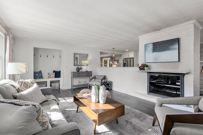 Building Photo - 62 Gregory Rd