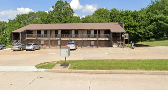 Primary Photo - Lakeside Apartments