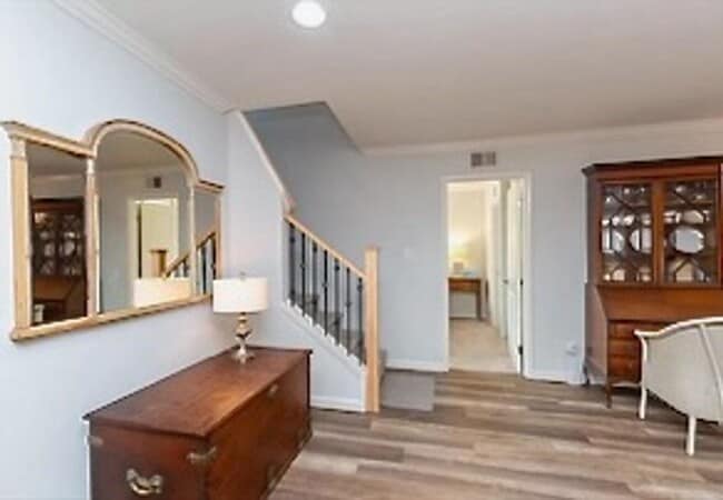 Building Photo - Beautiful 4BD Home in BAY PARK with Attach...