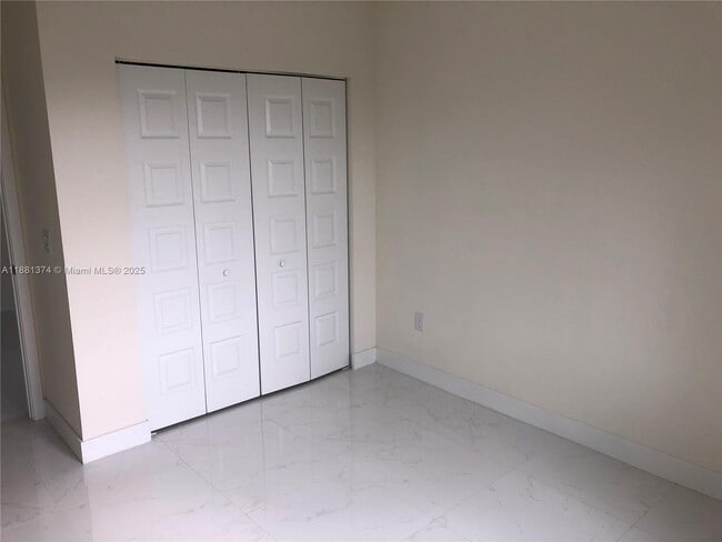 Building Photo - 4937 NW 84th Ave