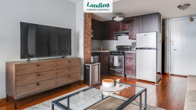 Building Photo - 639 W Grace St