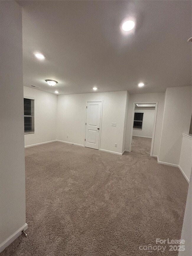 Building Photo - 5034 Falstone Dr