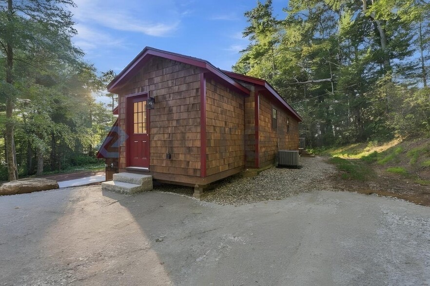 Building Photo - Unit