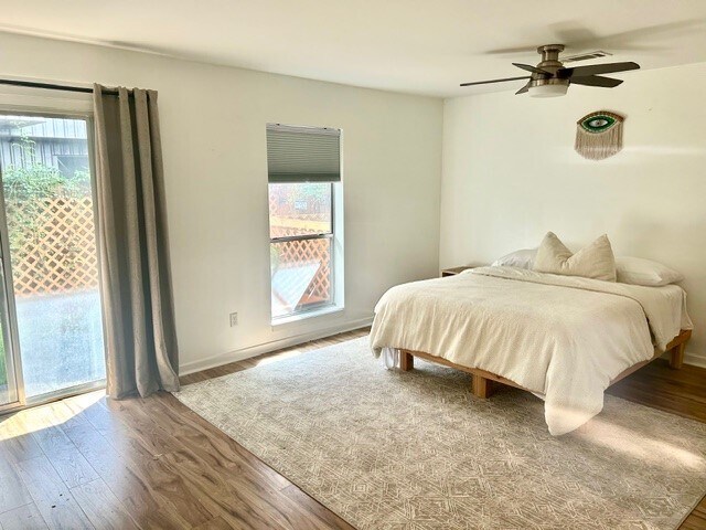 Building Photo - 3010 Commerce St