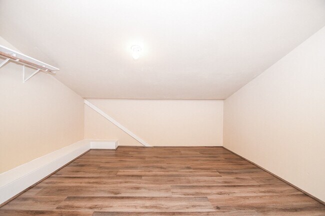 Building Photo - 11330 Bandlon Dr