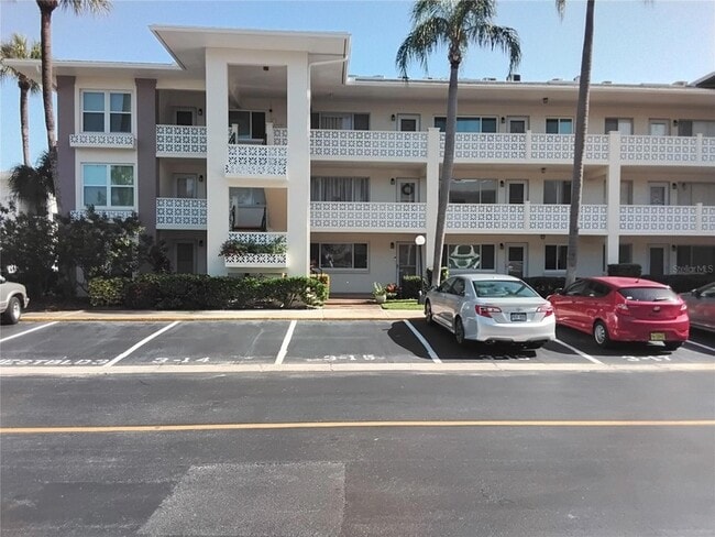 Building Photo - 1235 S Highland Ave
