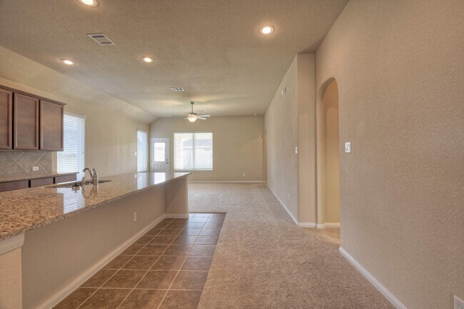 Building Photo - 21644 Lexor Dr