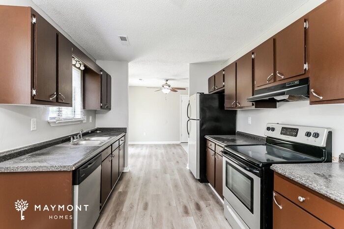 Building Photo - 119 Coachman Ln