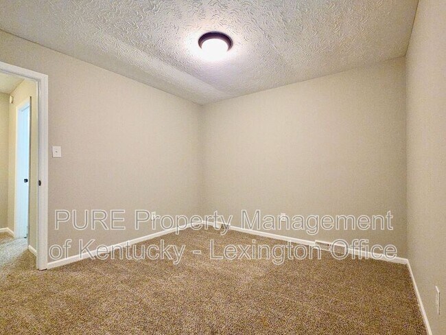 Building Photo - 2853 Snow Rd