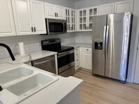 Building Photo - Spacious 2 Bedroom Luxury Condo with Pool Access – Wilmington, NC