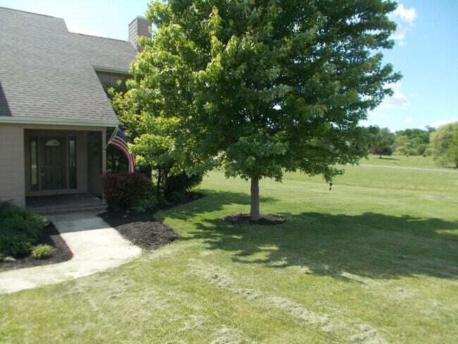 Building Photo - Large, beautiful home in South Richmond