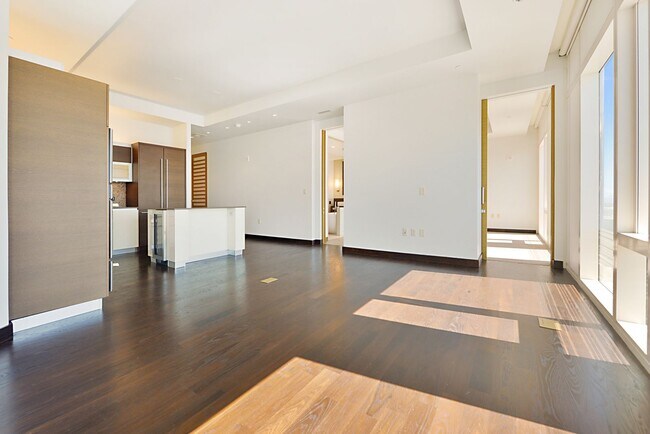 Building Photo - Waldorf Astoria -3501