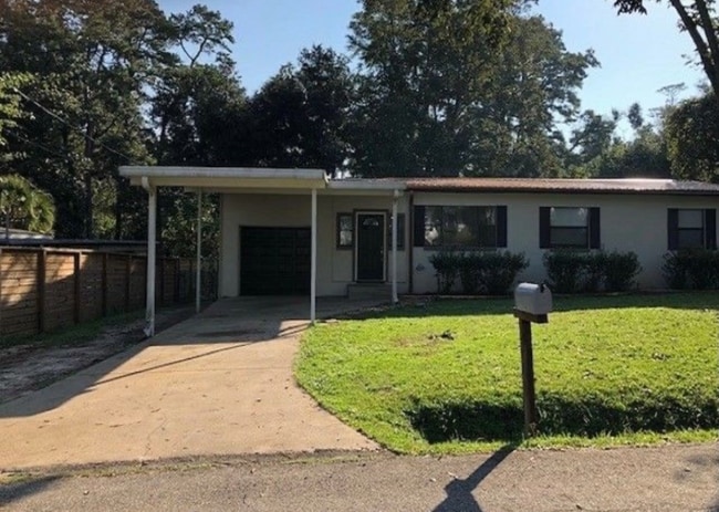 Building Photo - 2113 E Dellview Dr