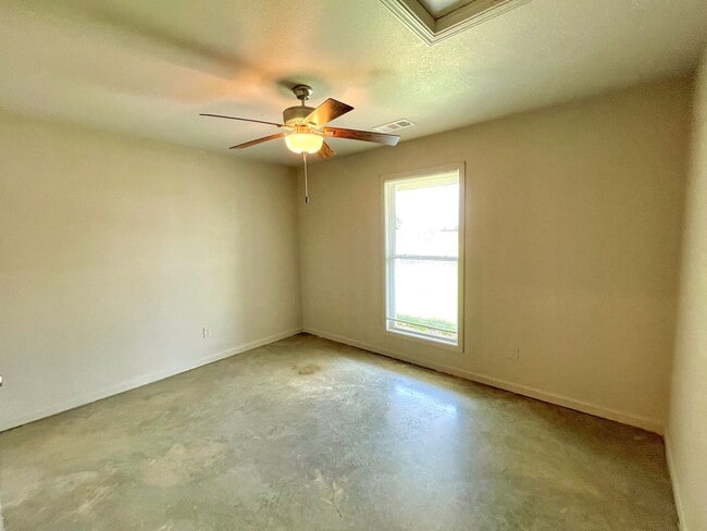 Building Photo - 2 Bed / 1 Bath Duplex in Weiner, AR