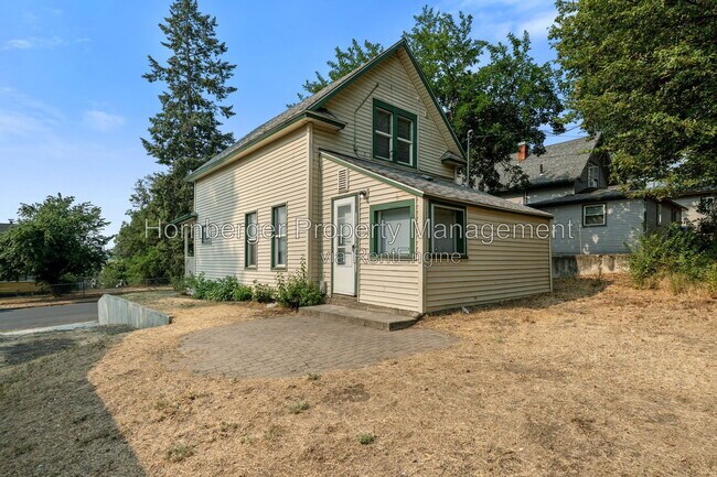 Building Photo - 1504 W Alice Ave