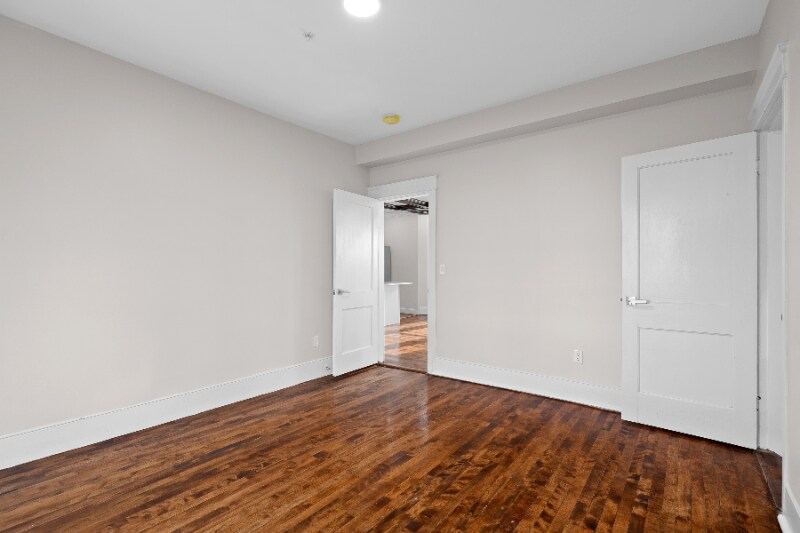 Building Photo - 12 Woodford St