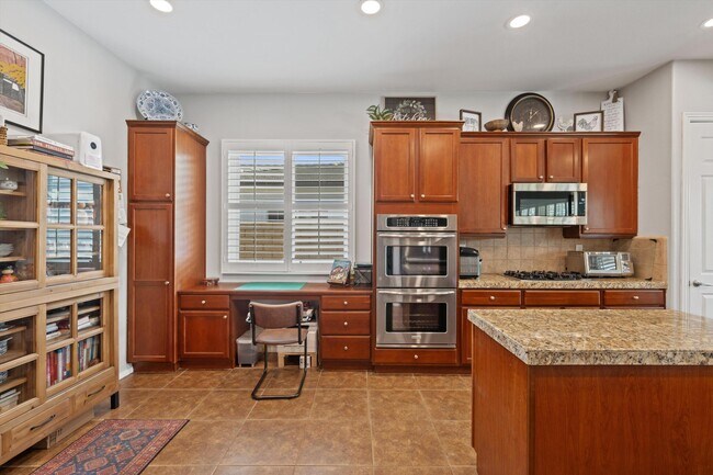 Building Photo - 103 Brisa Dr