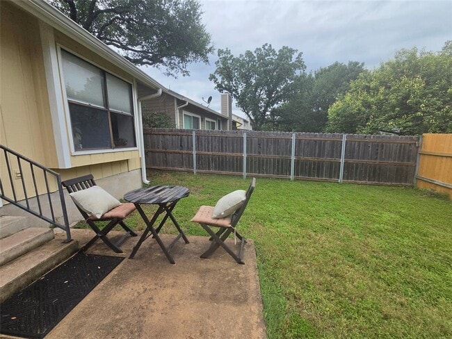 Building Photo - 1604 Kimmerling Ln