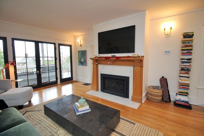 Building Photo - 3309 NW Thurman St