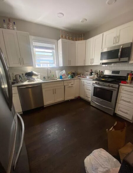 Primary Photo - 65 Bromfield Rd