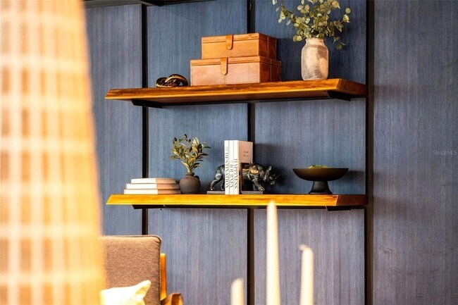 Building Photo - 1991 Main St