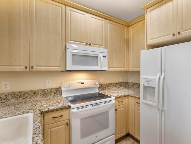 Building Photo - Coventry Townhomes