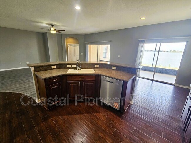 Building Photo - 1824 Mira Lago Cir