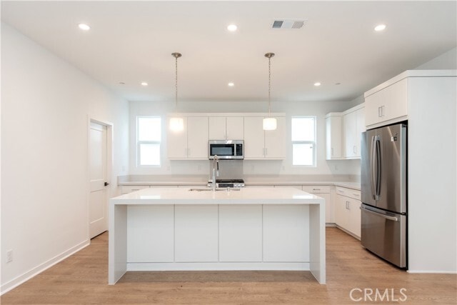 Building Photo - 158 Jessup Wy