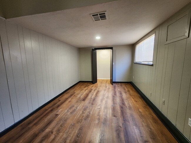 Building Photo - 3117 SW 37th St