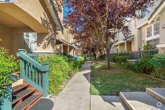 Building Photo - 5006 Starling St