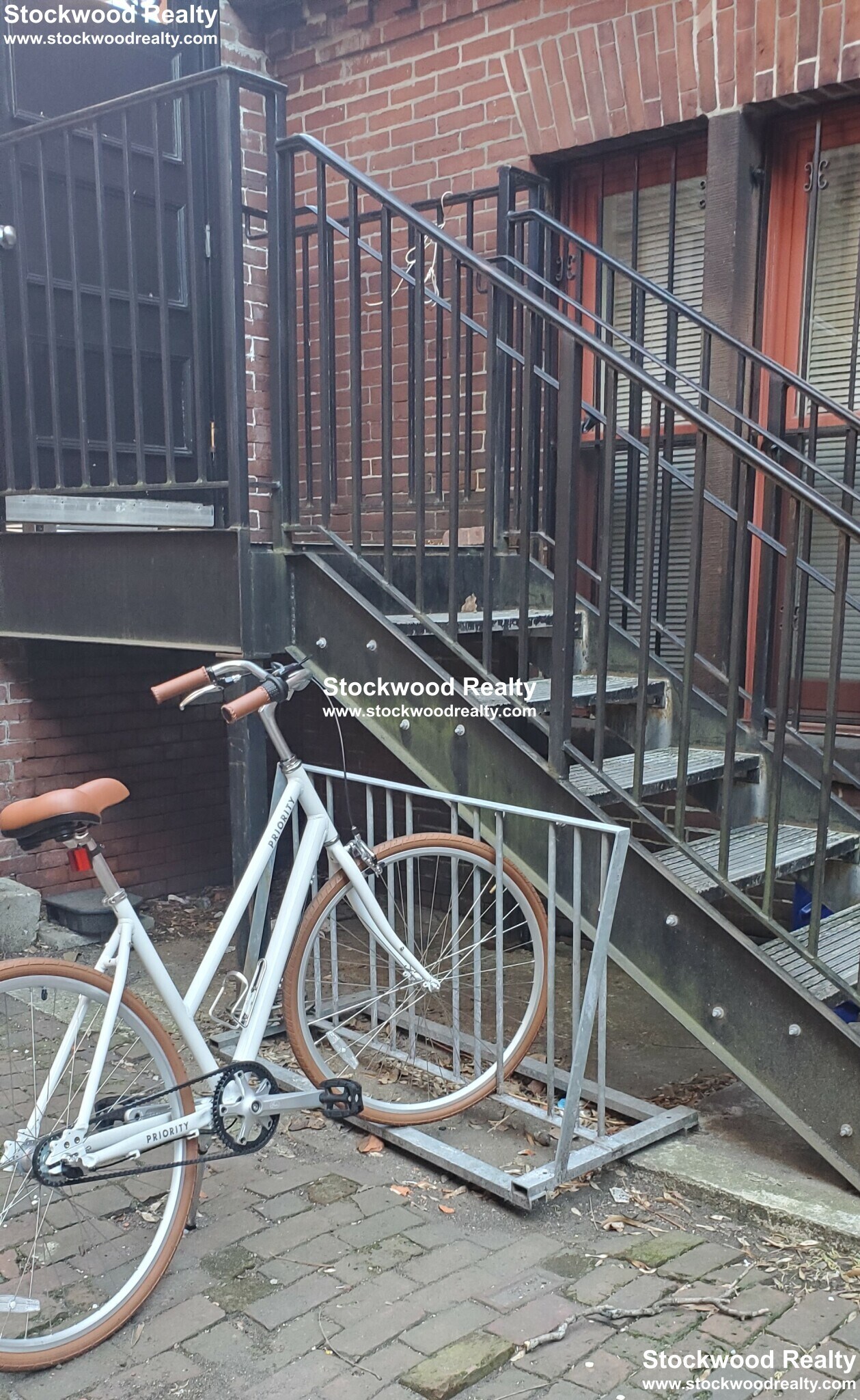 Building Photo - 195 Commonwealth Ave