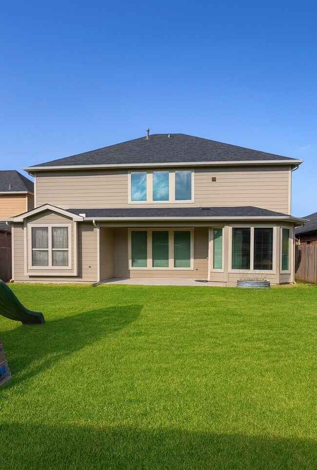 Building Photo - 14915 Gyrfalcon Fork