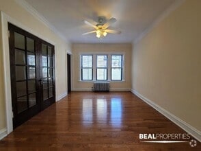 Building Photo - 0 bedroom in CHICAGO IL 60640