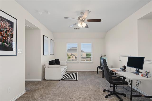 Building Photo - 401 Gallop Dr