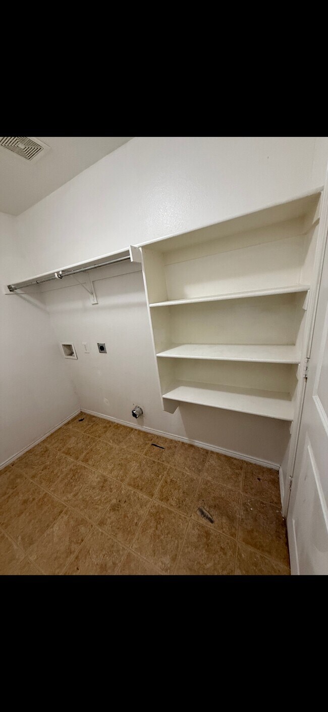 Building Photo - 4304 Silverwood Trail