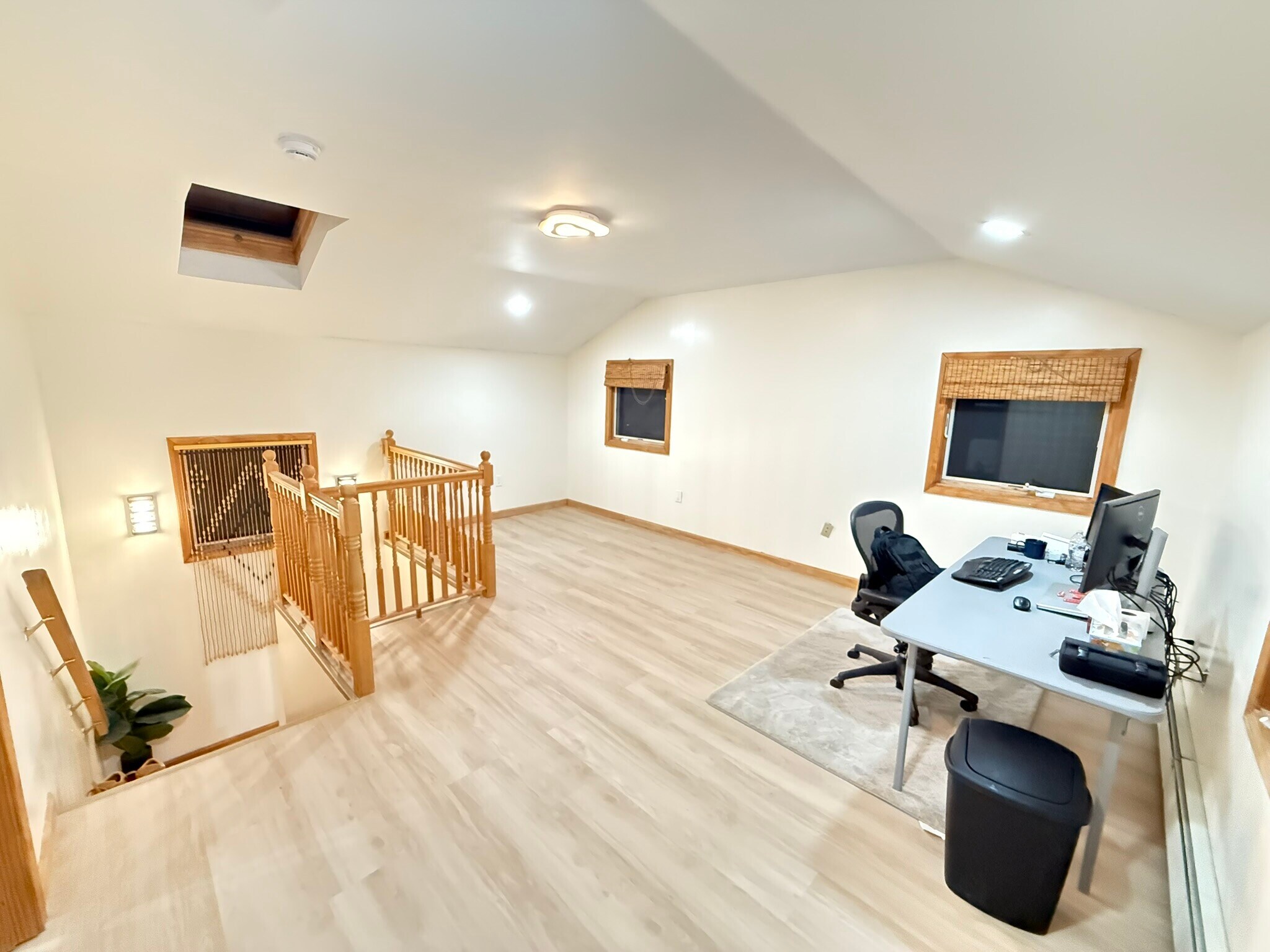 Building Photo - 287 Bacon St