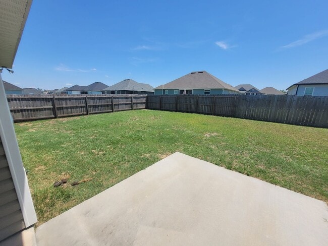 Building Photo - Stunning 4-Bedroom Home in Knights Landing...