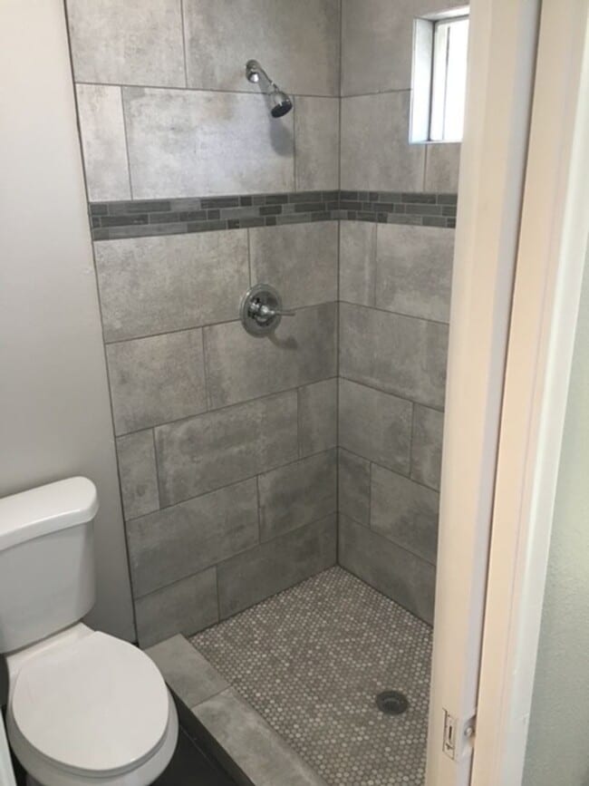 Building Photo - 5-Bedroom Tempe Home with Private Pool near ASU