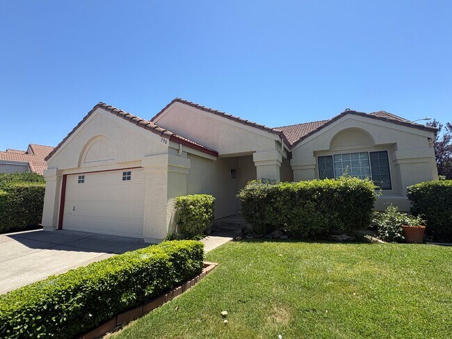 Building Photo - 798 Shannon Dr